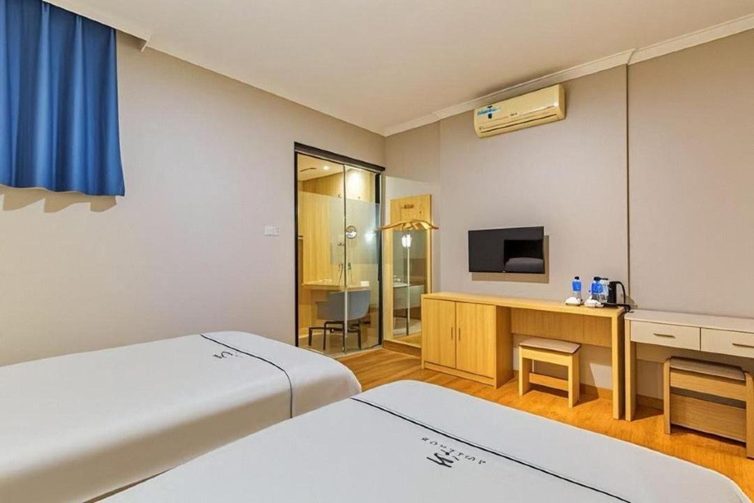 Qiqiaowu Hotel Beijing Daxing Airport Line Caoqiao Subway Station Branch Exterior photo